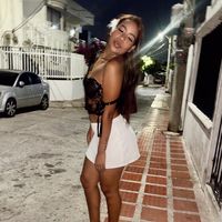 adrianamontenegr35