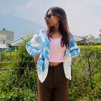 dee_vyahola