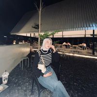 whoisella_4