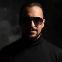 ملك ايديك. عمرو دياب