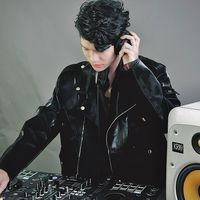 nhạc nền - DE Producer khổ nhất thế giới