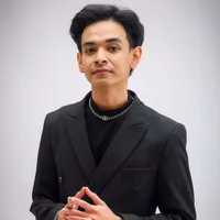 ត្រឹមអ្នកកំដរ