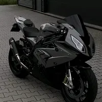 Tus ojos si son Zafiros deslumbrantes...