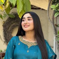 zoha_tauqeer_oficial