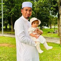 ustaz_romdon_tohdo
