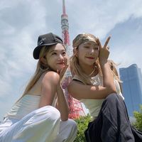 hayuka_twins