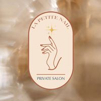 la_petite_nail