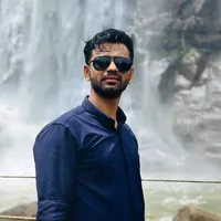 Aadhilu