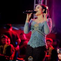 suara asli - Ditta Amelia