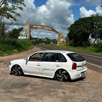 g4_white