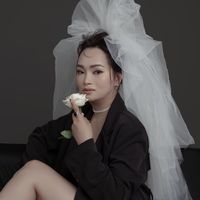 nhạc nền - Nguyễn Hiền