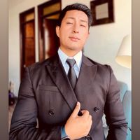 johneli__