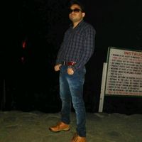 lecturer_amit_sky_99