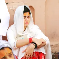जगत के रंग क्या देखू.....