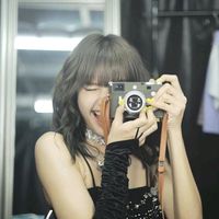 lalisa_blink_m