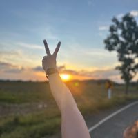 moment_alone_