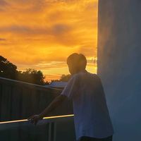 guy_144p