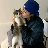 a.girl.who.loves.lngshot