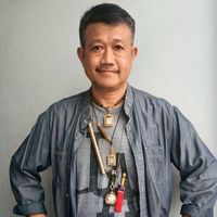 seratti_poolpipat