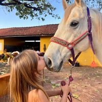 helena.junqueira