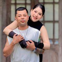 အရိပ်တစ်ခုလို