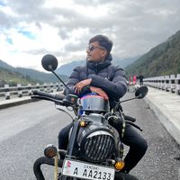 ayush_9944