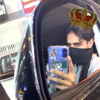 لحد يستخدم الصوت