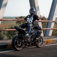 suara asli - Uzhensetiawan😈