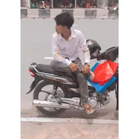 មាន វុីត៚