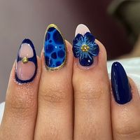 _jamilly_nails