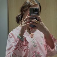 aminakhan_xo