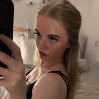 laurahankinsonn