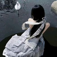 nhạc nền - Ỷ Lan Hồng