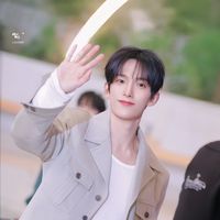Encircled SEVENTEEN