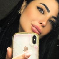 lara_nalbandian