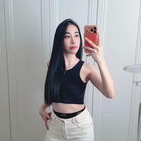 mona_demis