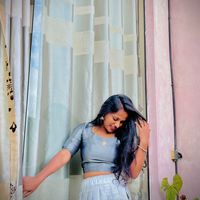 red_queen_official_06