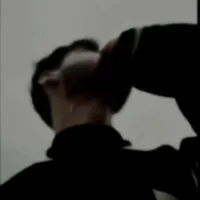 ضيم اليمر عليه