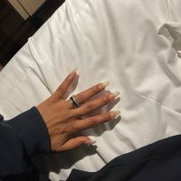 اللي ياخذ الصوت يرجعه