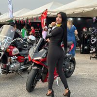 alexaperozo24