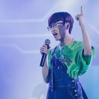 nhạc nền - Hùng Akira