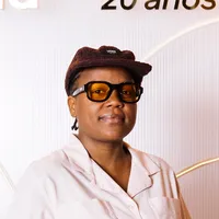 A Beleza É Você Menina Tossan