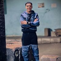 اخواتي عاوزين 10000 متابع