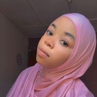 khadijahcloset123