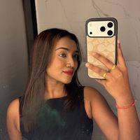 shalini_2104_