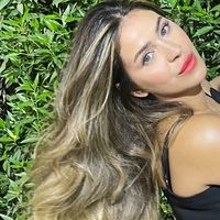 yasmineakeff