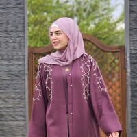 nadeen_hooms