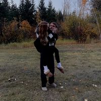 ari_grace173