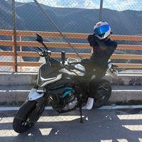 leo_biker_636