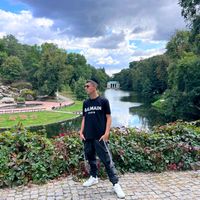 user1990595092093